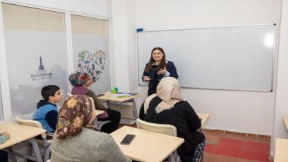 İzmir’de bebekler hayata eşit başlıyor