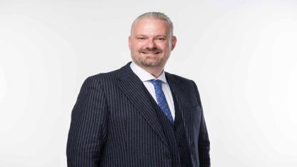 Menemenli gençlere tam destek!