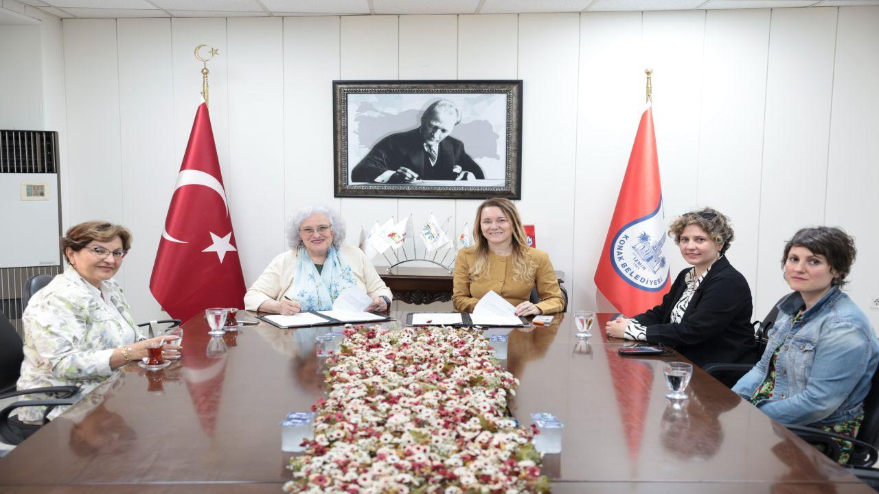 Konak’ta eşit yaşam için iş birliği: “Mücadeleyi birlikte büyüteceğiz”
